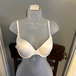 Maidenform Elegant White Bra